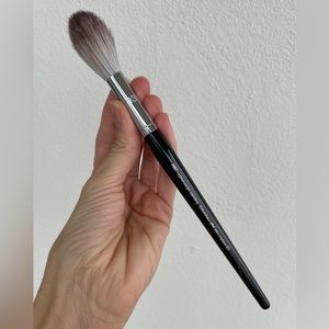 Sephora Pro 93 Featherweight Blending Brush